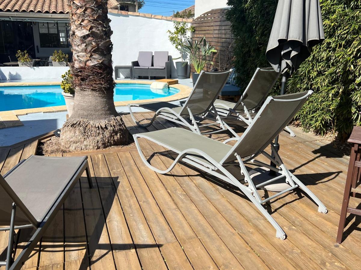 Hotel Le Medieval Aigues-Mortes Exterior foto